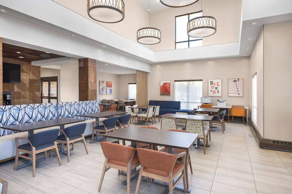 Holiday Inn Express Hotel & Suites Belgrade by IHG photo 33
