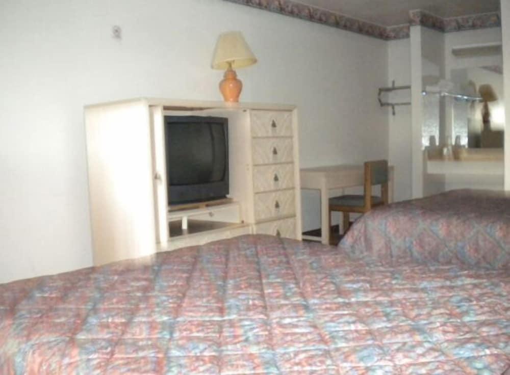 Heritage Inn photo 2