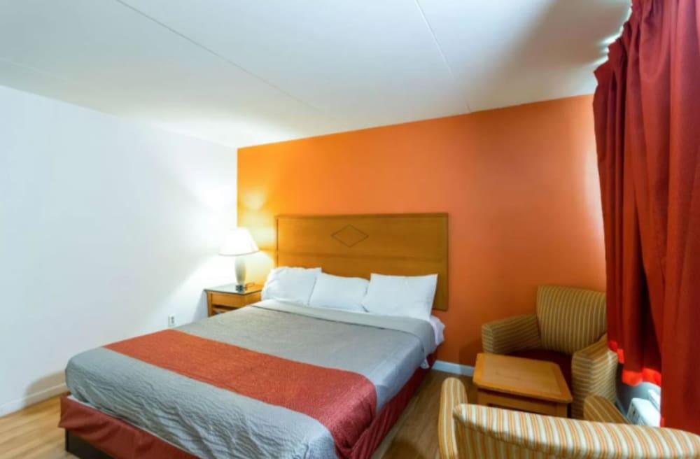 Flamingo Motel photo 15