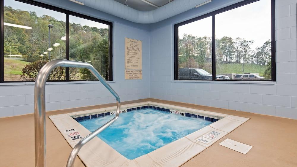 Best Western Plus Louisa photo 26