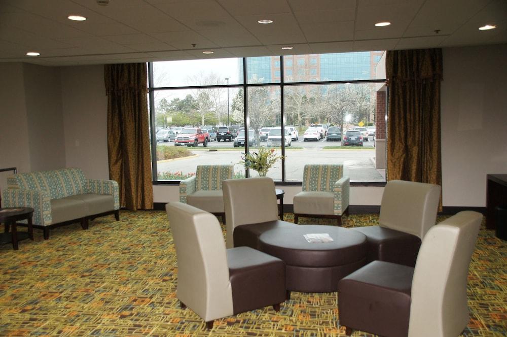 Elimwood Hotel, a Ramada by Wyndham photo 3