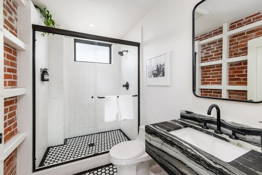 The Brick Hotel photo 54