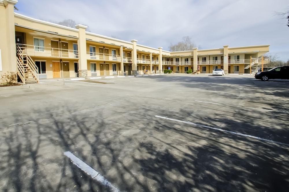 Cypress Inn & Suites Washington by OYO photo 39