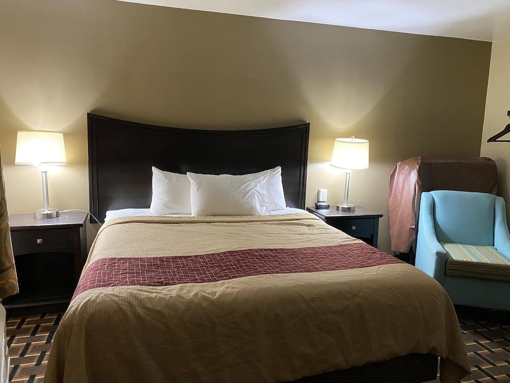 Executive Inn photo 2