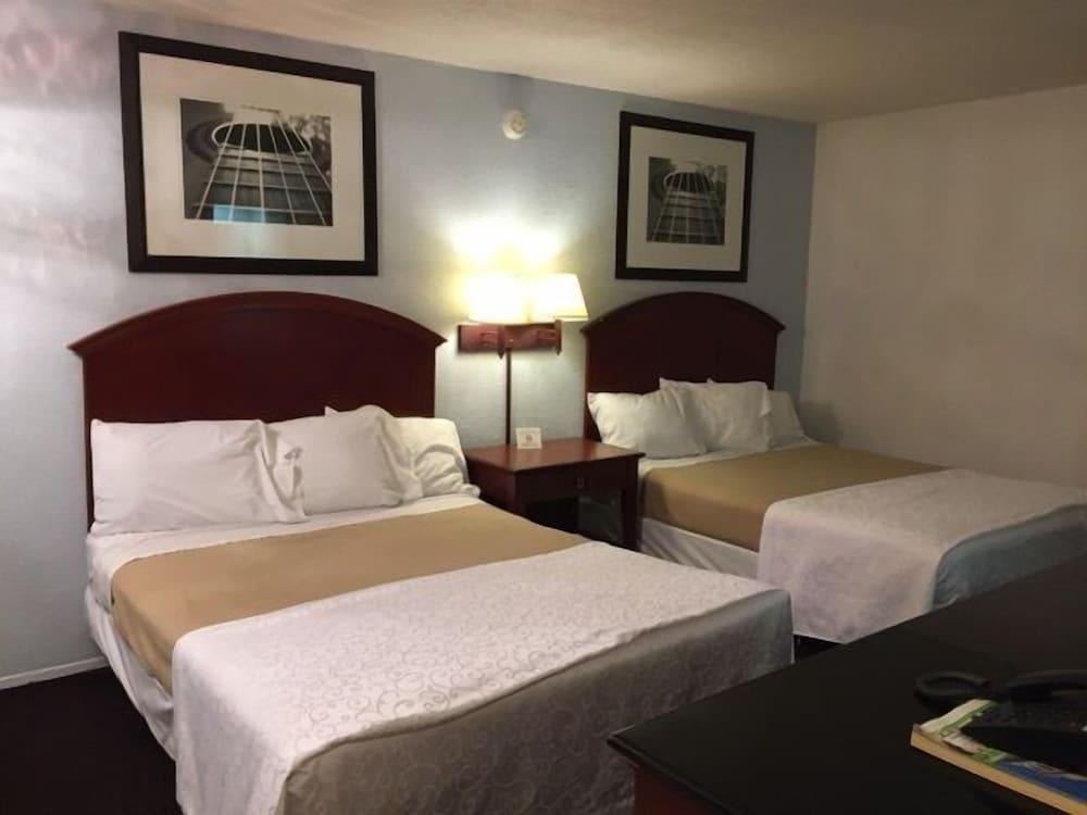 Ranch House Inn and Suites photo 44