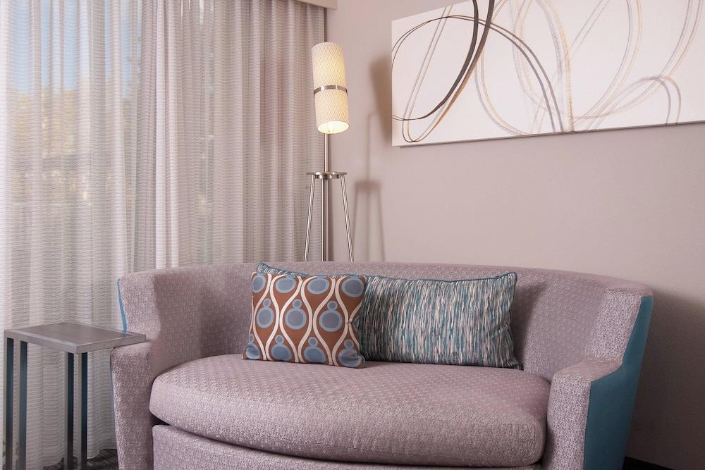 Courtyard Miami in Coral Gables by Marriott photo 27
