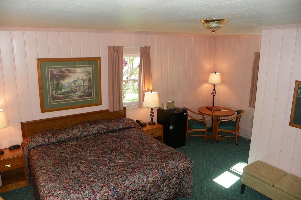 Rainbow Motel photo 5