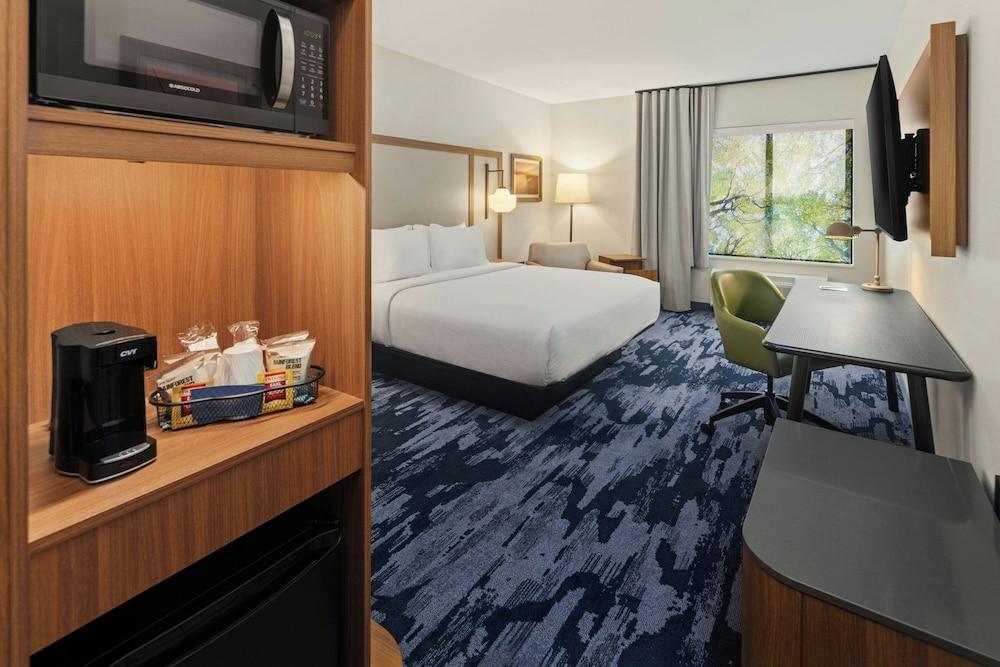 Fairfield Inn & Suites by Marriott Cedar Rapids North photo 6