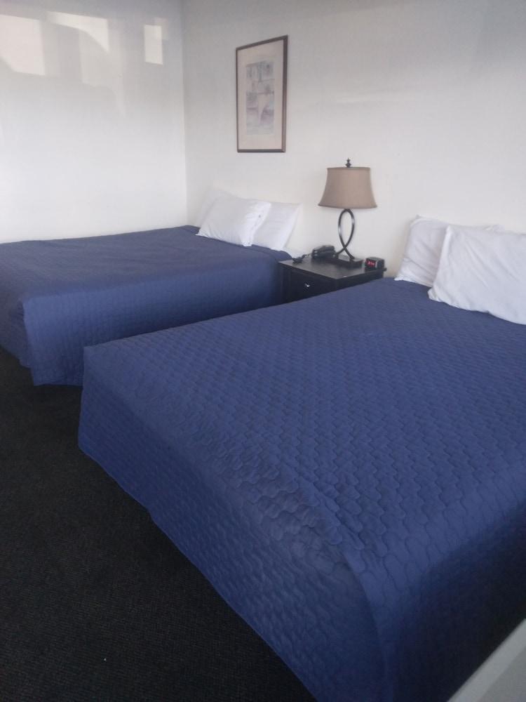 Royal Inn photo 8