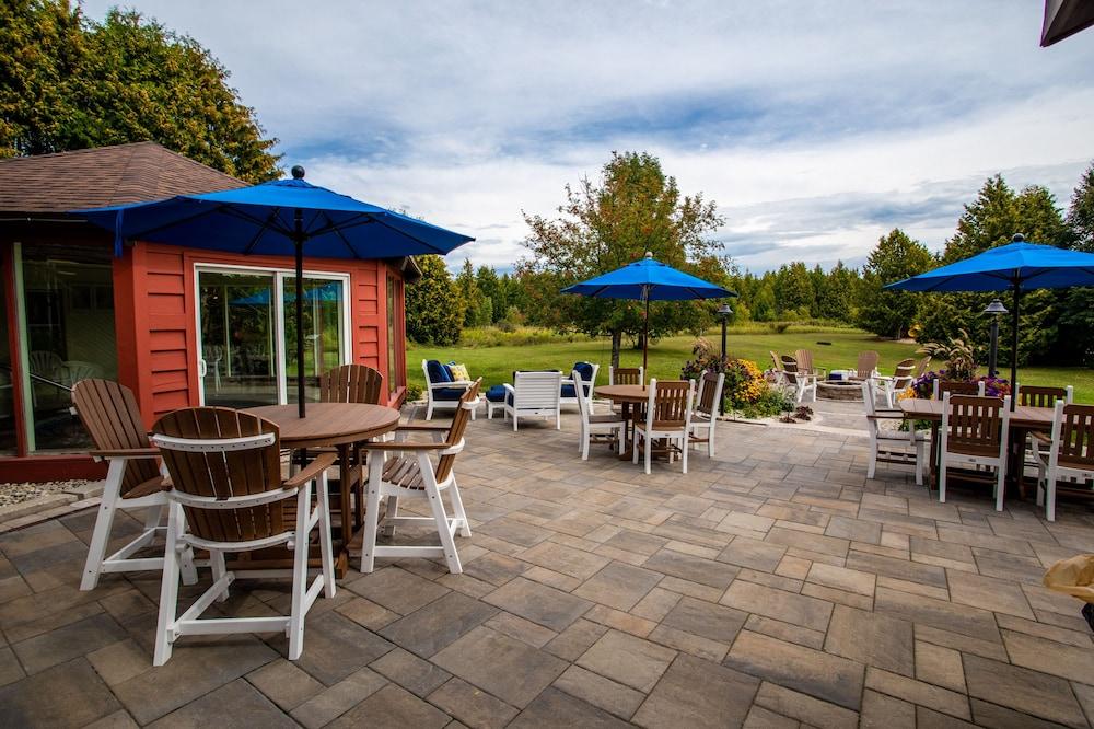 Open Hearth Lodge photo 53