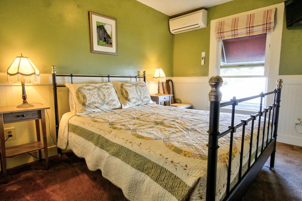 Hotel Charlotte photo 34