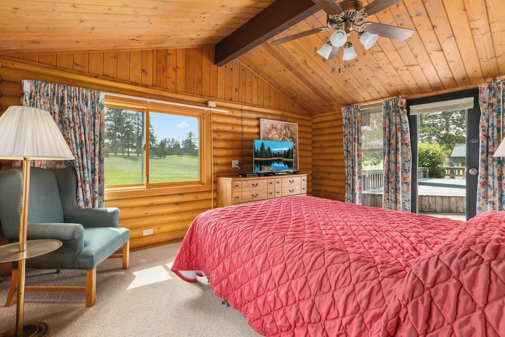The Lodges at Breezy Point photo 20