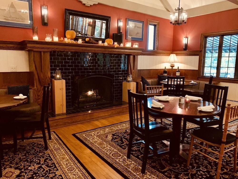 Springside Inn photo 2