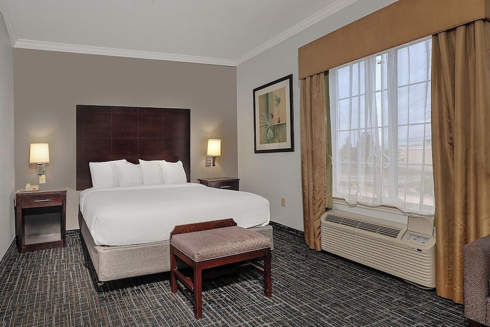 Sonesta Essential Houston Westchase photo 17