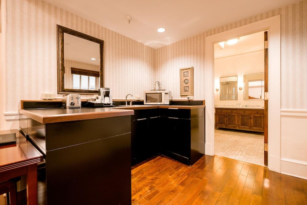 Hotel 340 photo 27