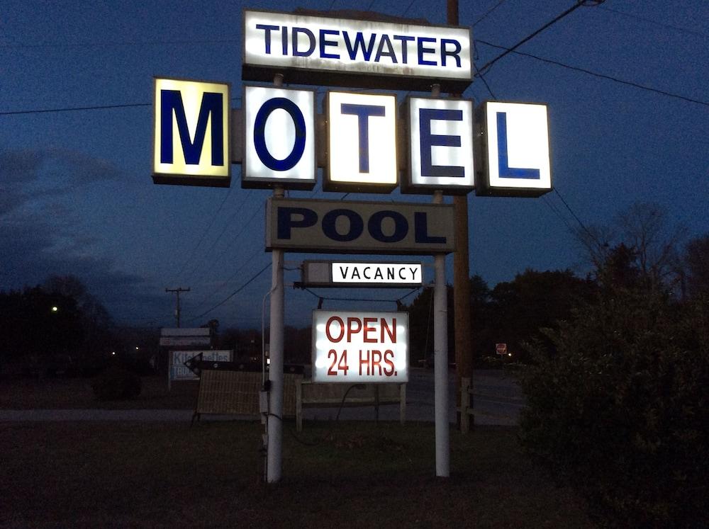 Tidewater Motel photo 4