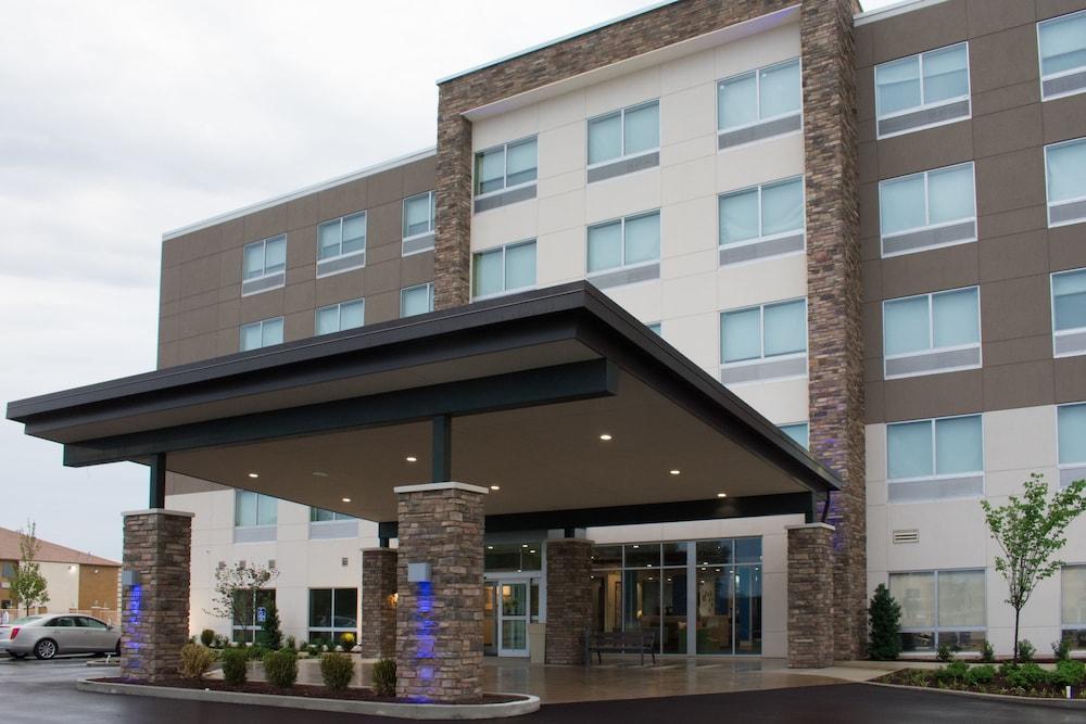 Holiday Inn Express and Suites West Memphis by IHG photo 30