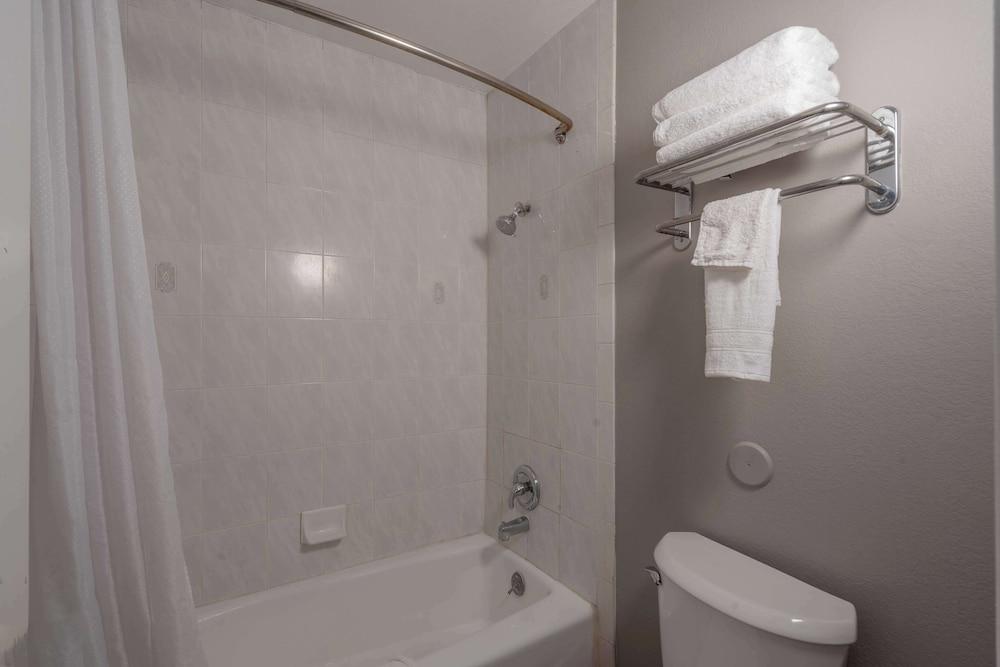Motel 6 Chandler, AZ photo 31