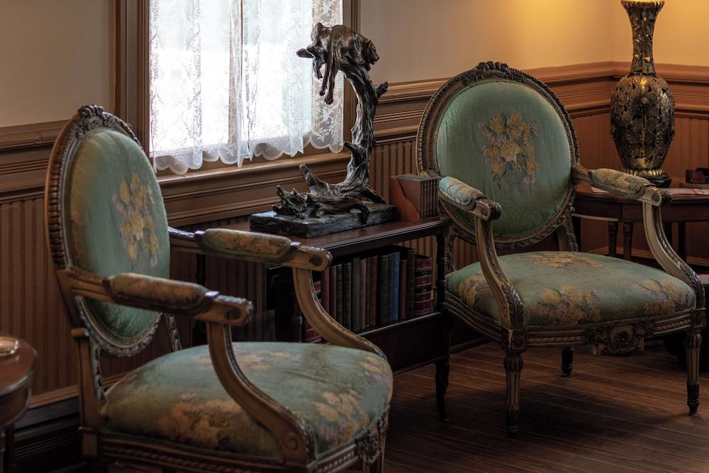 Armistead House photo 14