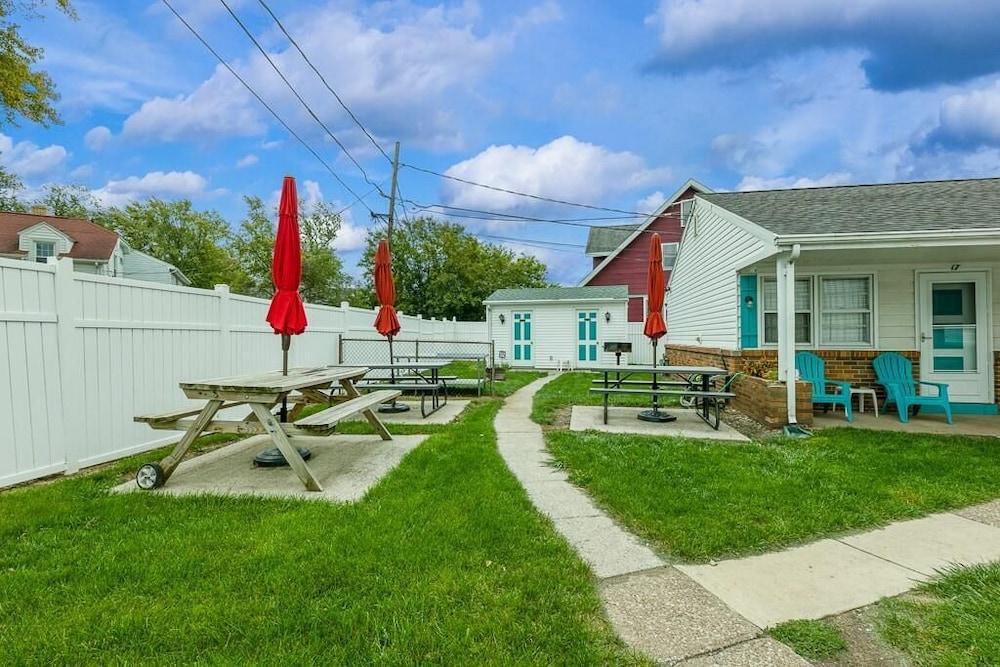 Riviera Motel Erie photo 22