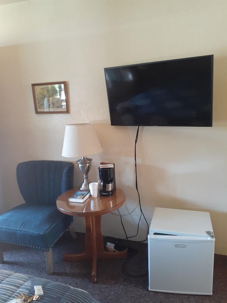 Melody Ranch Motel photo 27