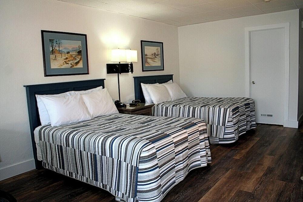 Upper Delaware Inn photo 7
