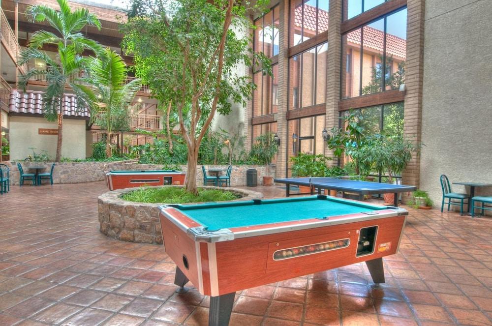 MCM Elegante Suites Abilene photo 17