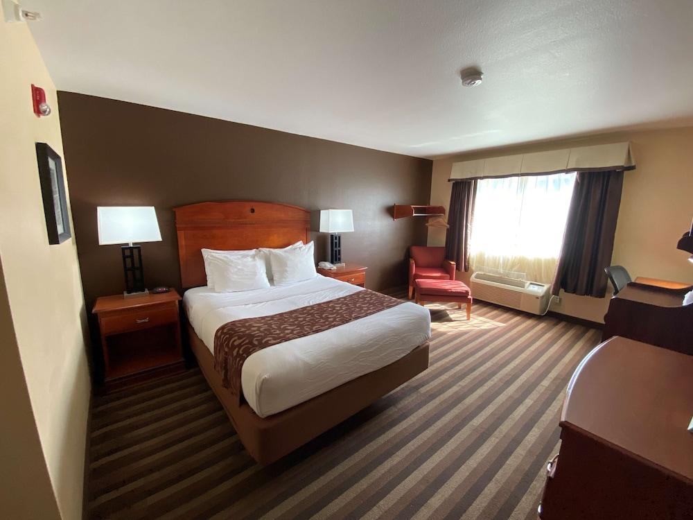 Best Western Manhattan Inn photo 20