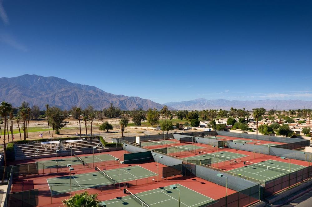 Hyatt Vacation Club at Desert Oasis photo 11