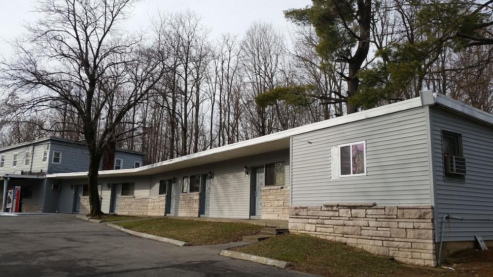 Towne Inn of Fishkill photo 7