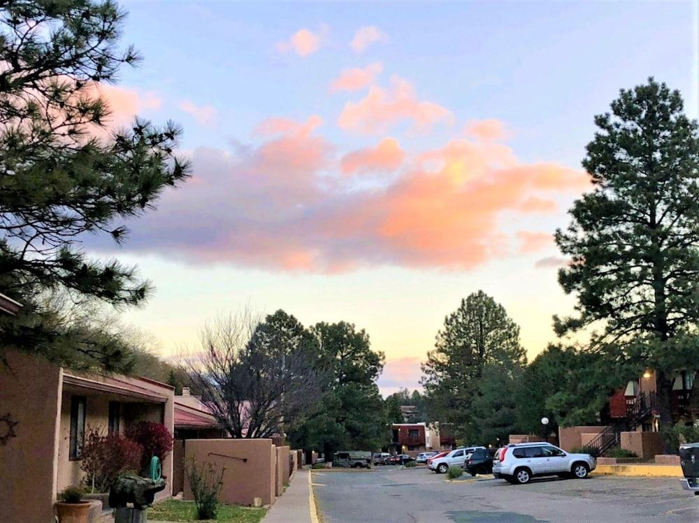 Pinecliff Village photo 15