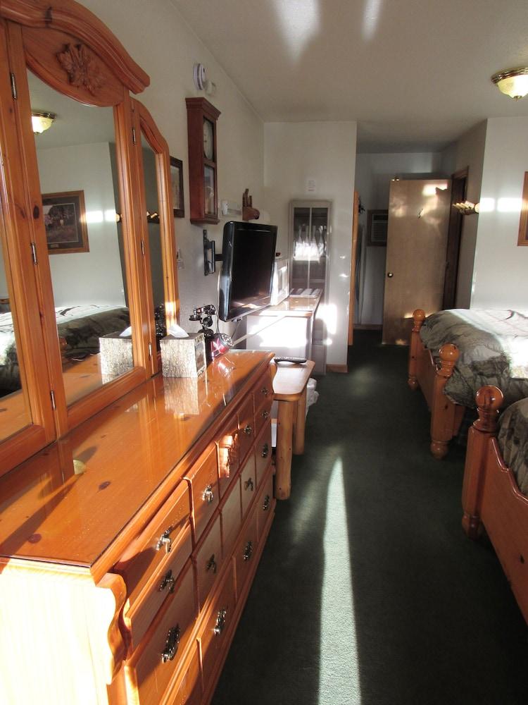 The Woodsman Country Lodge photo 28