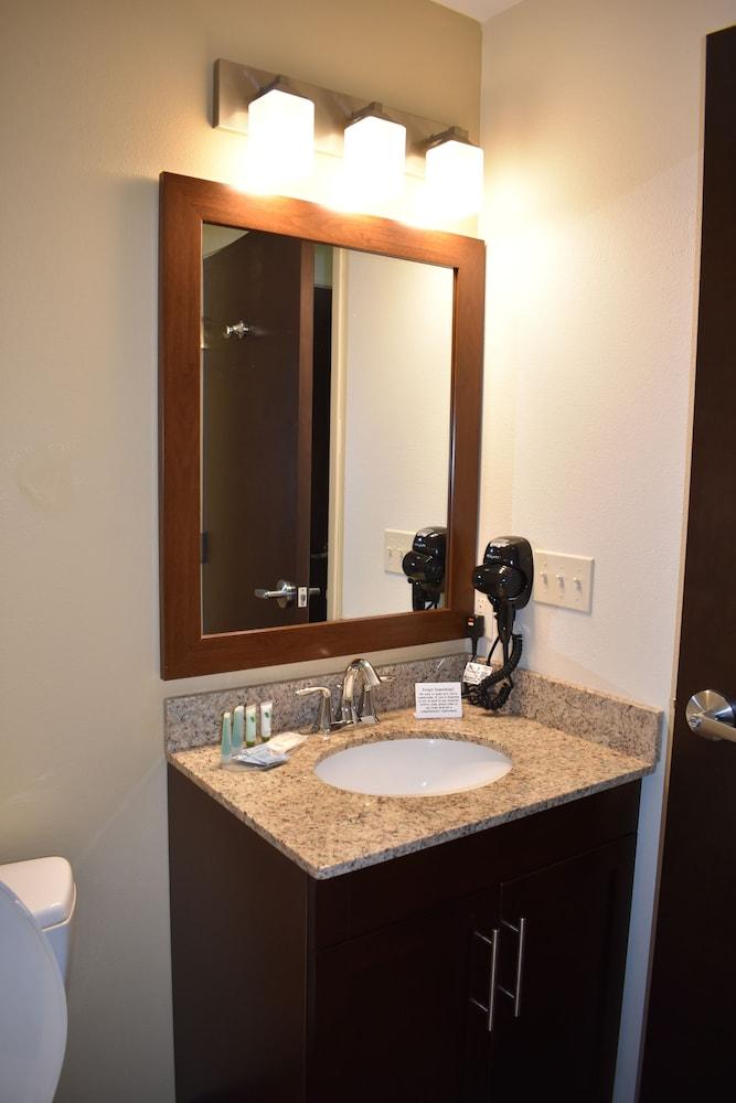 MainStay Suites Moab near Arches National Park photo 33