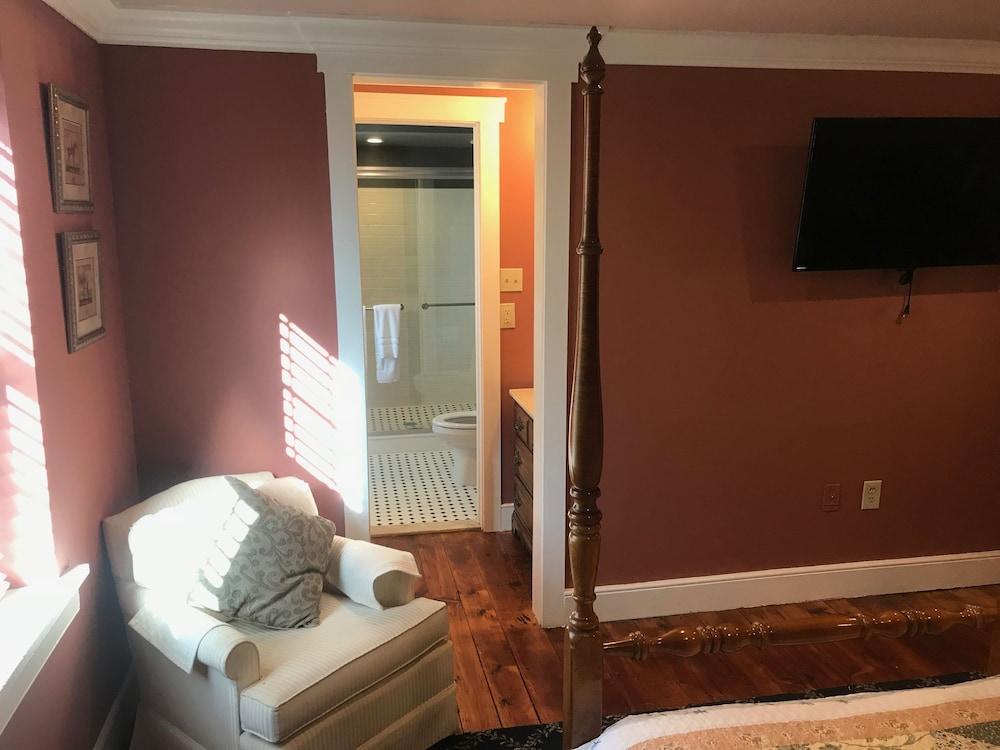 Stottsville Inn photo 3