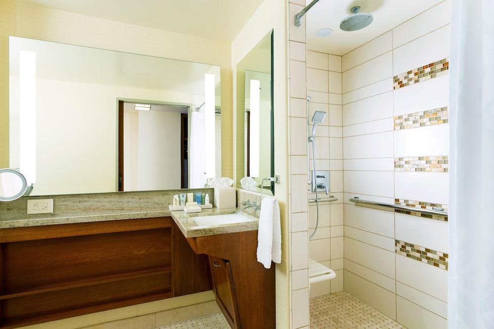 Disney's Grand Californian Hotel and Spa photo 37