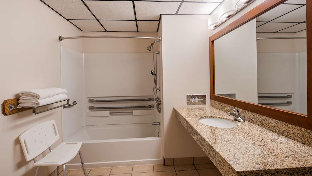 Best Western Buffalo Ridge Inn photo 40