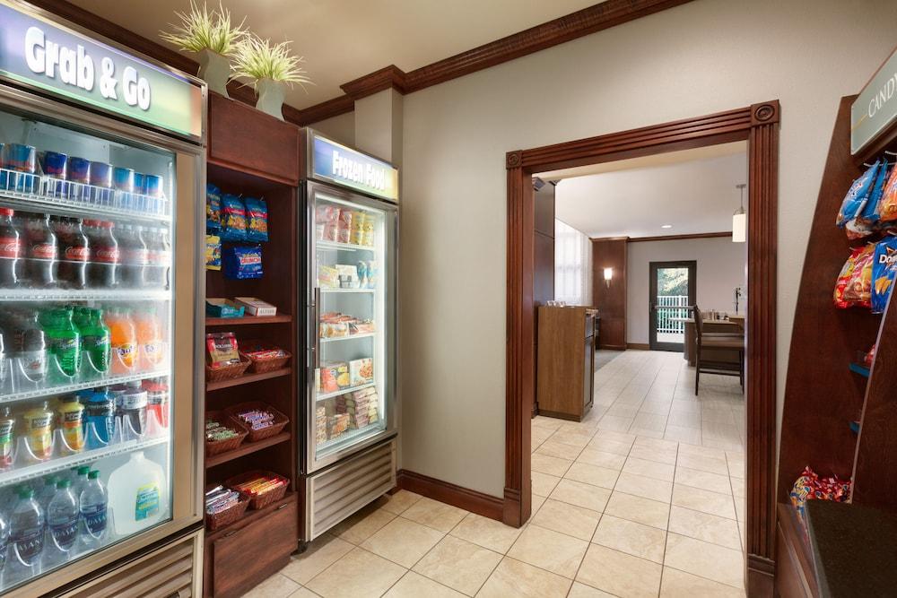 Staybridge Suites Tampa East - Brandon by IHG photo 37