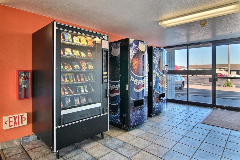 Park Inn by Radisson, Fargo West Acres photo 31