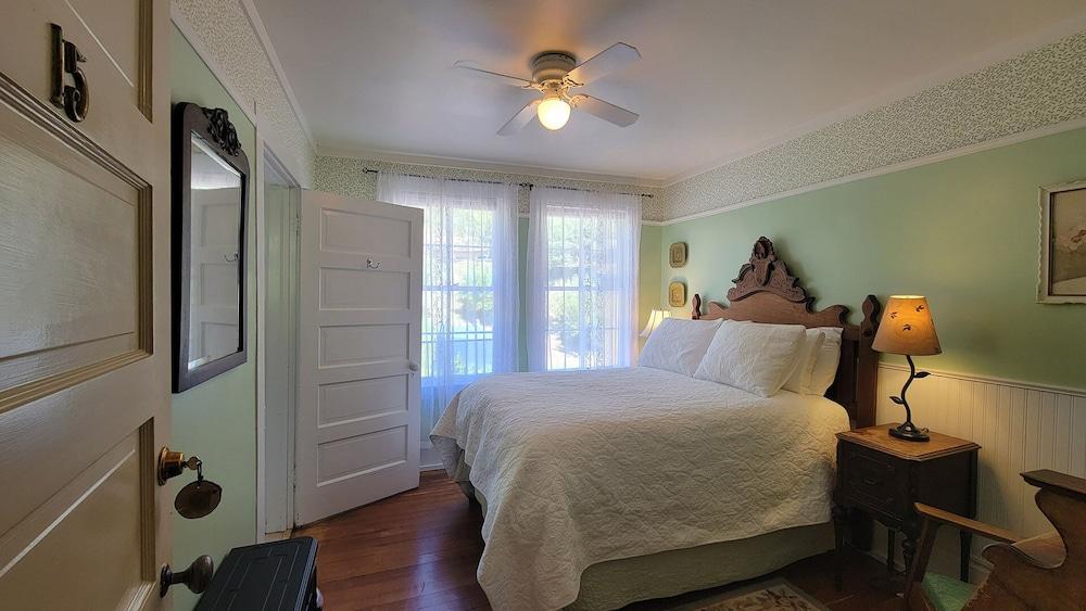 The Historic Requa Inn photo 33