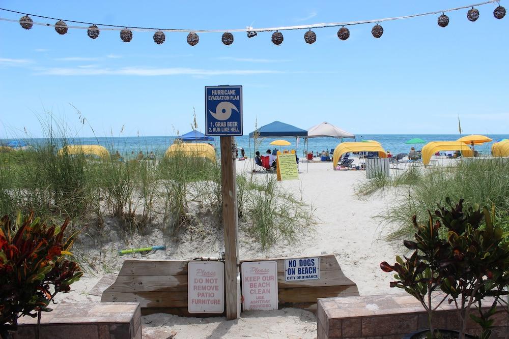 Schooner Hotel photo 10