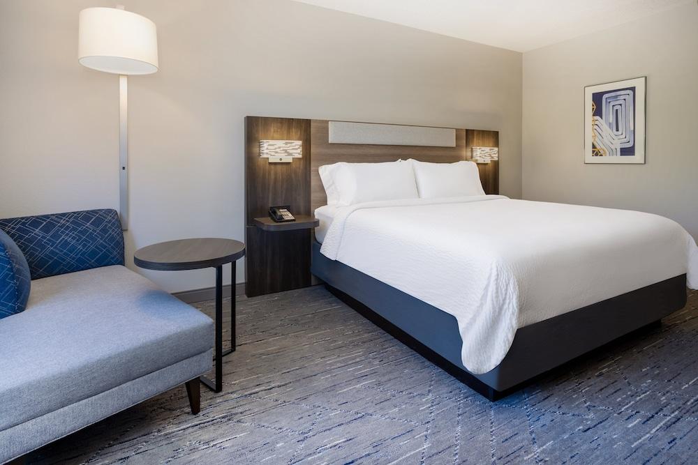 Holiday Inn Express Hotel & Suites New Tampa I-75 by IHG photo 55