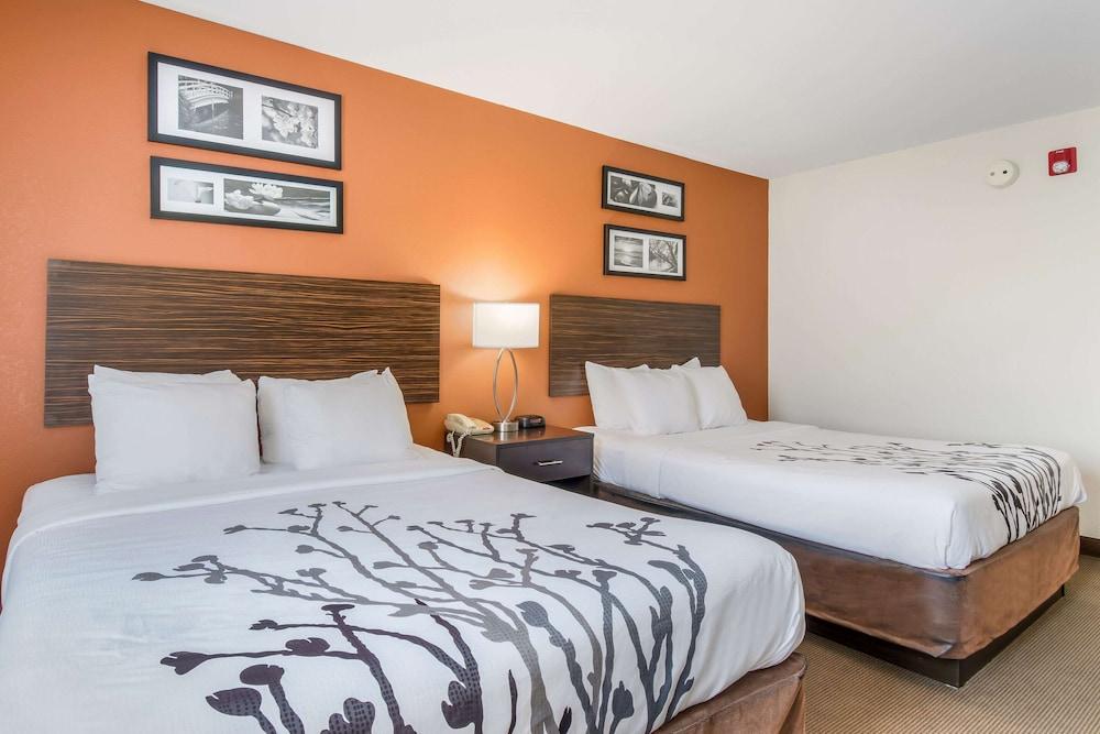 Sleep Inn & Suites Ronks - Lancaster Area photo 28