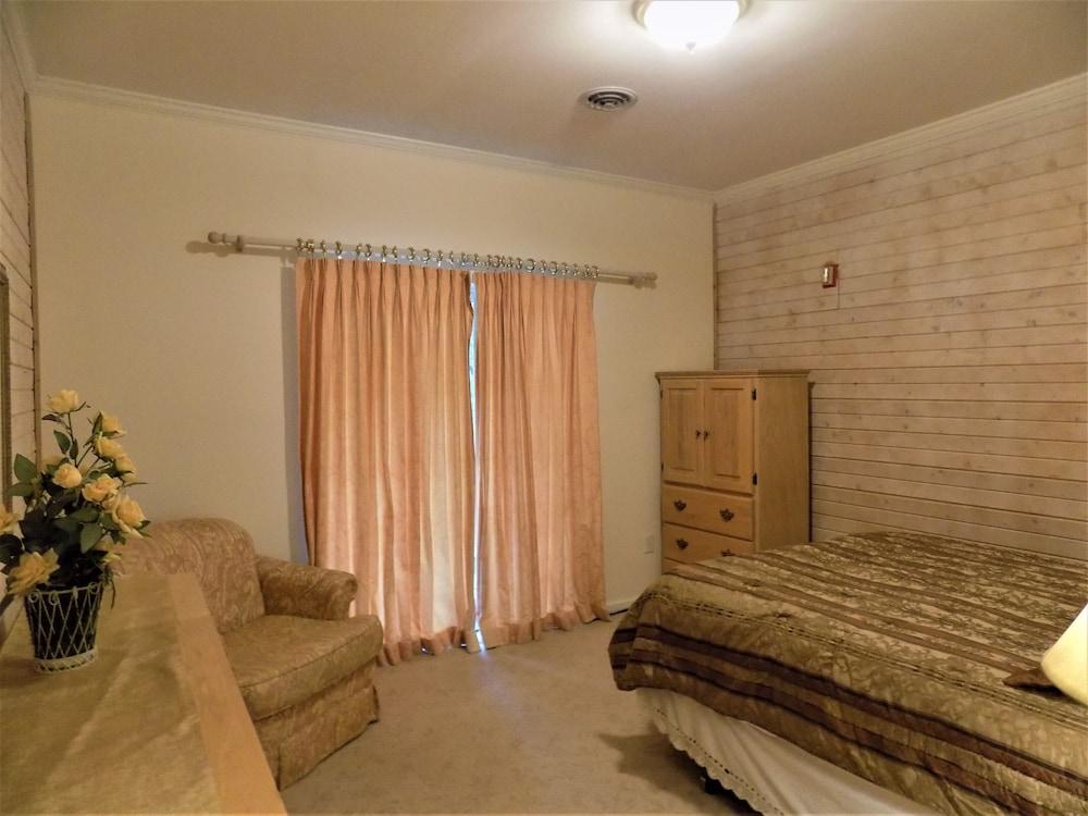 The Rukmapura Park Hotel photo 46
