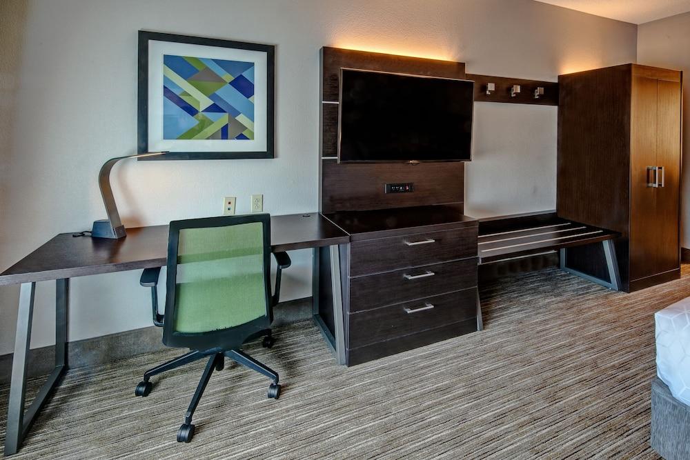 Holiday Inn Express Hotel & Suites Jackson NE by IHG photo 15