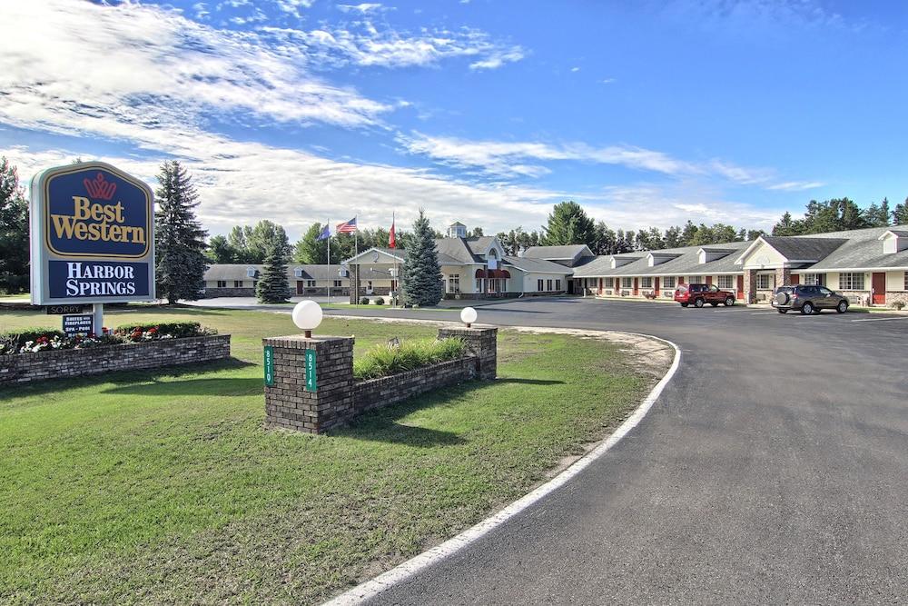 Best Western of Harbor Springs photo 38