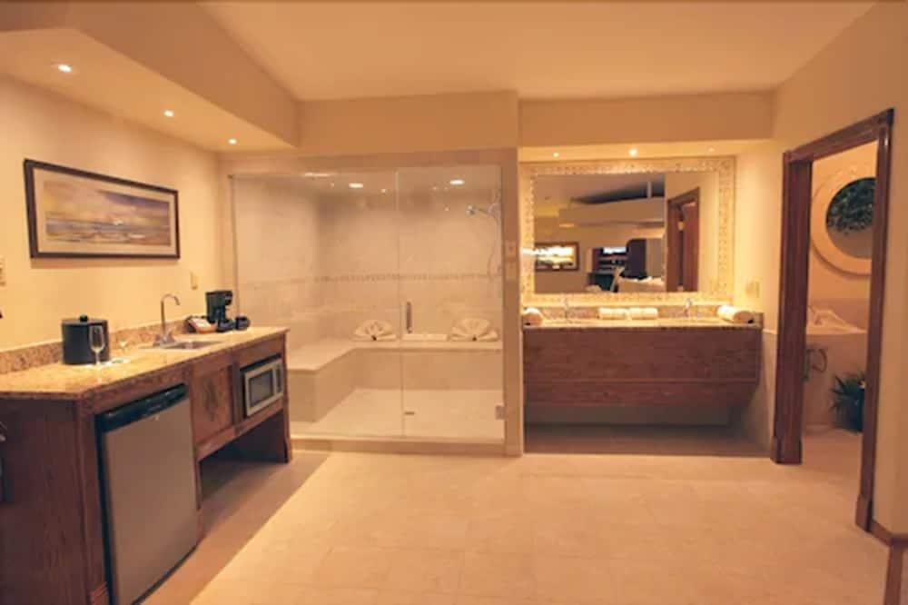 Sybaris Pool Suites Indianapolis photo 6