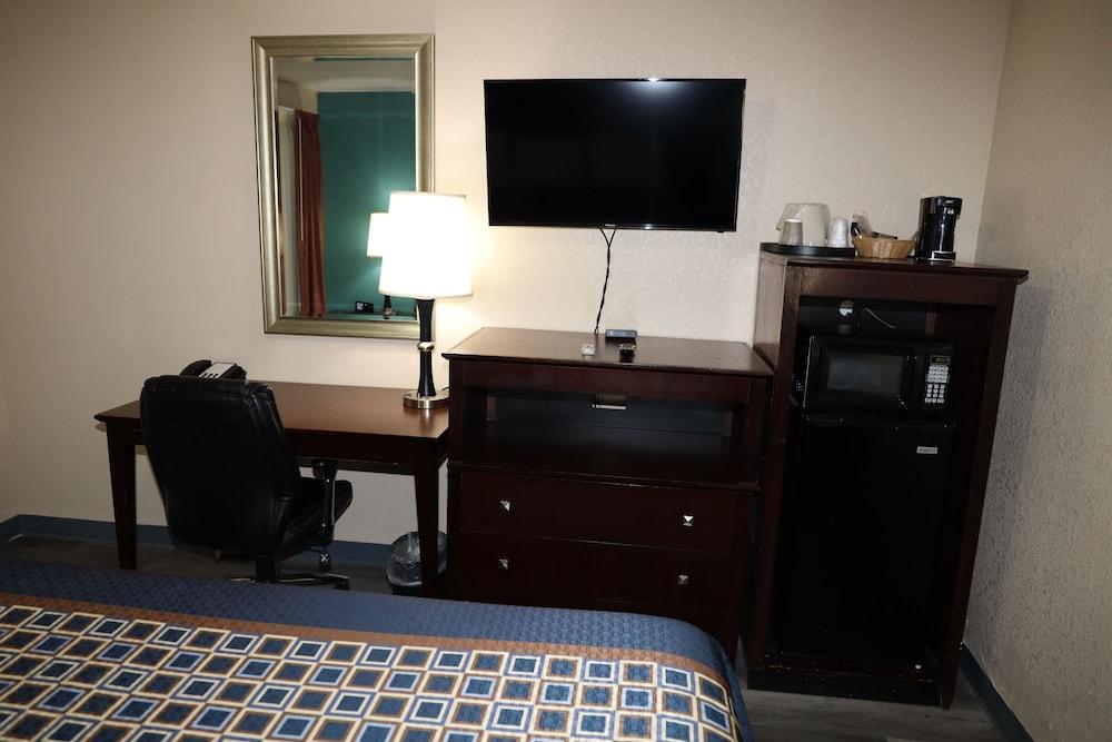 Budget Inn photo 20