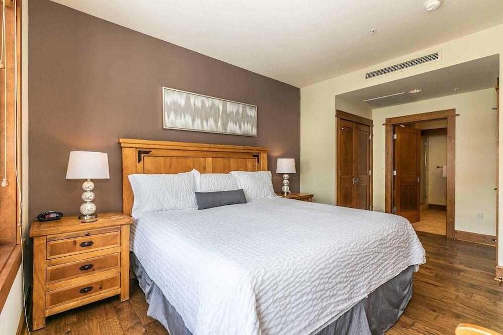 East West Hospitality Tahoe photo 16
