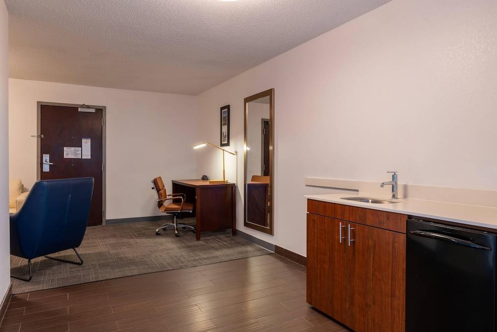 Comfort Inn Danvers - Boston North Shore photo 17