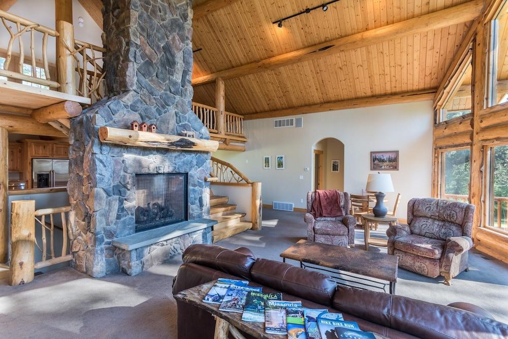 Pineview Lodge photo 32